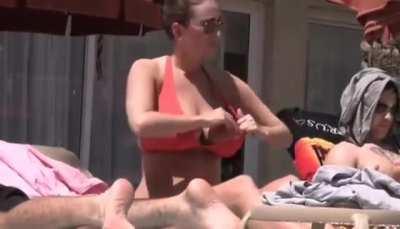 Best mommy award goes too