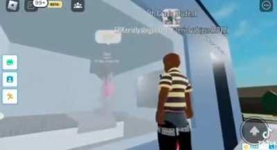 1st grader catches his Roblox GF cheating on him