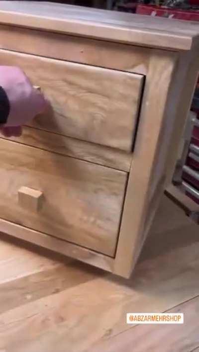 Awesome woodworking skill.