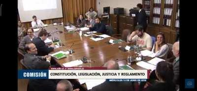 Boric cayendo en el audio de los gemidos en plena sesión