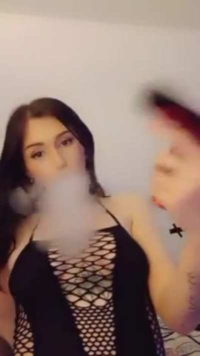 Who wants to mess around on cam?