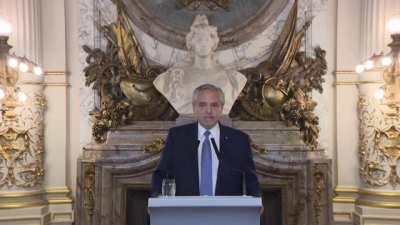 Alverso se supero y se puso a tirar humo en cadena nacional. Parece que se viene la condena mañana.