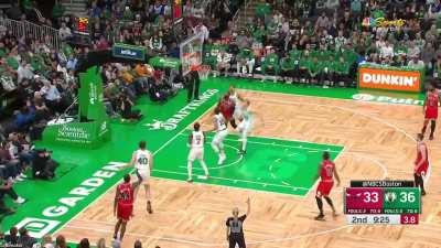 [Highlight] Patrick Williams defeats the 