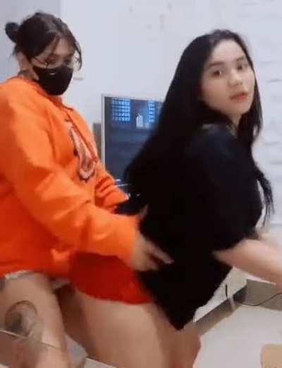 Filipina lesbian got caught in a big booty dry humping surprise