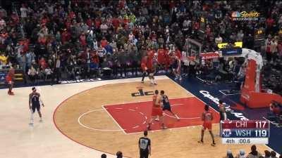 [Highlight] Demar does it again! knocking down the tough contest corner triple to win at the buzzer