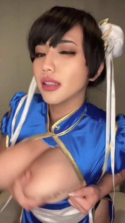 Do i help make cosplay look sexy?