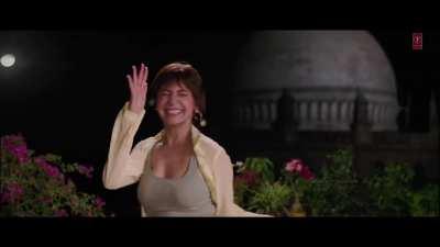 Anushka Sharma (Good Bounce)