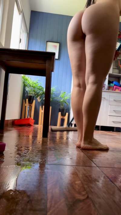 The floor must be super clean under the table