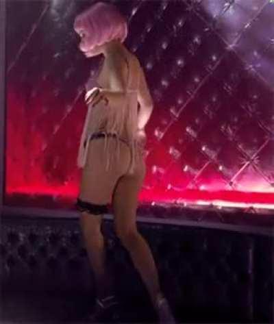 Natalie Portman has a fat ass