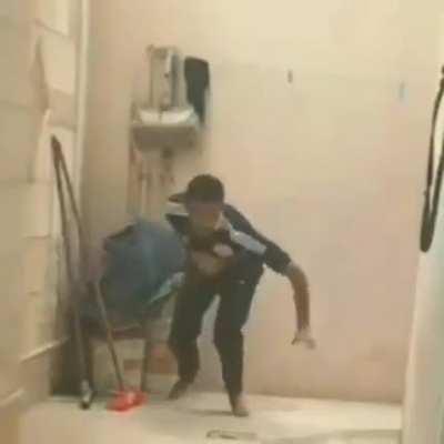 Brincando com o gatinho