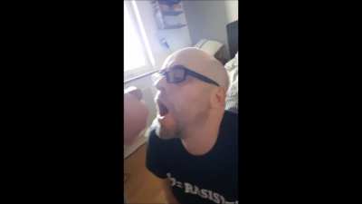 Gay amateur sucks cock and receives facial cumshot