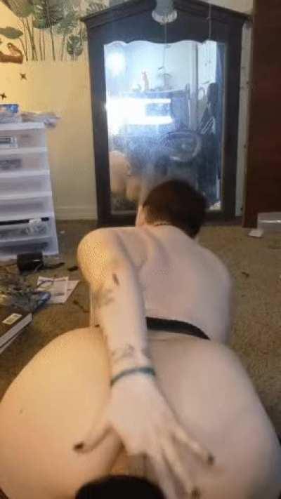 Fucking machine anal