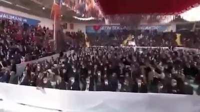 Halka yasak olan, AKP'ye değil! (video alıntıdır şahsıma ait değildir)