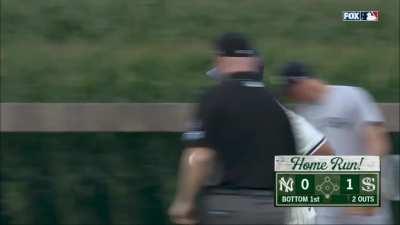 [Highlight] [Highlight] Jose Abreu hits the first major league home run ever hit in Iowa