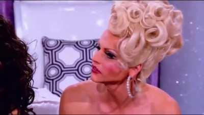 Always loved this moment between Darienne and Courtney