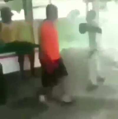 Famoso soco de uma polegada