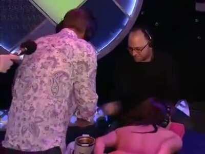 Summer Verona gets waxed