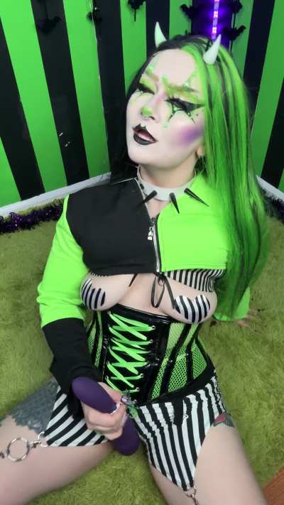 Your hands need to be on my honkers while I please myself