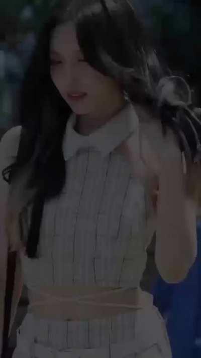 falling in love to this Mina