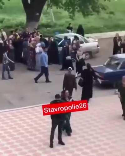 Главные налогоплательщики в Георгиевске, табун за компенсацией.