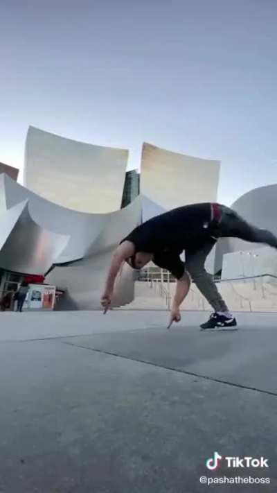 Amazing guy doing parkour and stunts