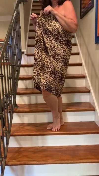 Oops!! I dropped my sarong!!! 😘F55