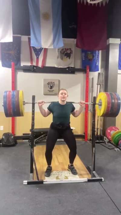 Olivia Reeves 227kg o.o