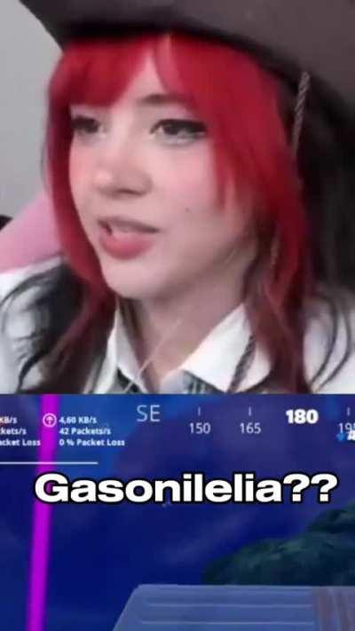 gasonilelia ... perdon quise decir gasolinería 