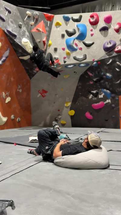 I get by with the stoke from the homies🫡