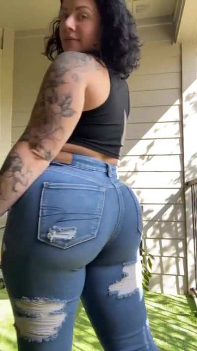 Maddy Big Ass Destroying Her Jeans ... Straight Murdering Them Jeans