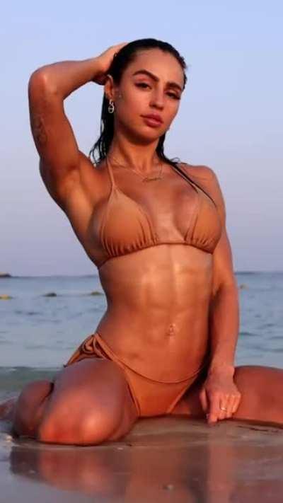 Ladies and gentlemen, the gorgeous Alexandra Blaze