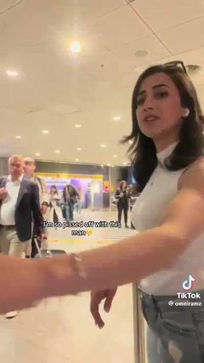 How will they know my life is perfect if I can't CAPTURE IT 😠