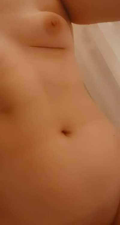 I hope you like small titties