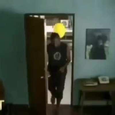 Wtf is up with the Thai ad??