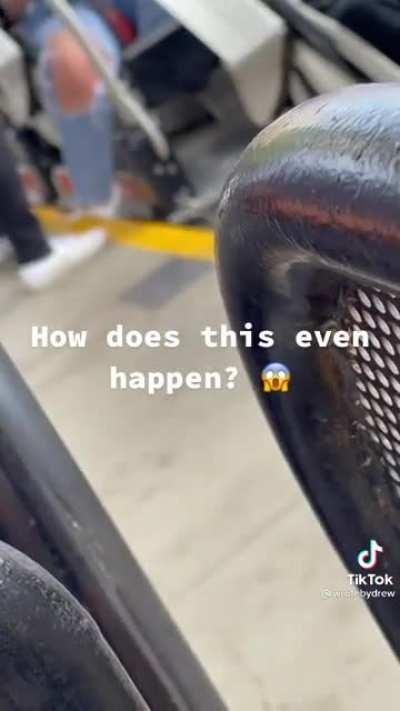 Keep your hands and feet inside the ride at all times...