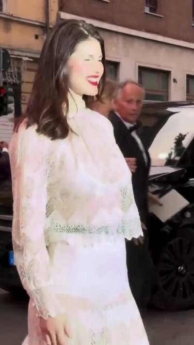 Alex Arriving at the Dior Cruise Fashion Show in Rome - Instagram 5/27/25