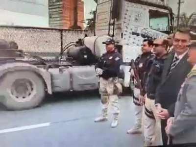 Bolsonaro sendo reconhecido( assistir até o final)