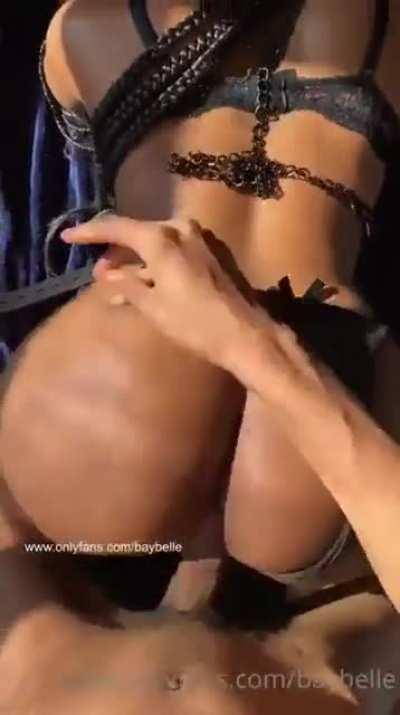 Thick ebony in doggy style🍑🍑