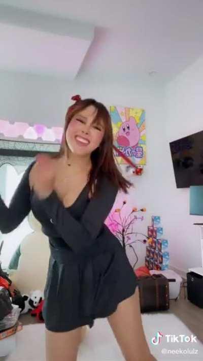 Neeko new TikTok and I see you neeko 👀👀👀