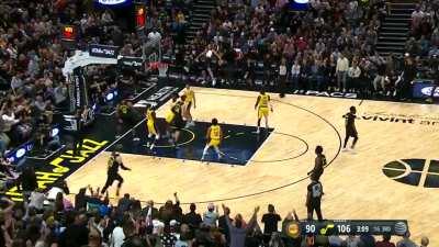 [Highlight] Talen Horton-Tucker makes Damian Jones into a Screensaver