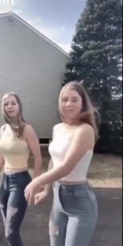 Haylees phat juicy ass - FAP edit (part 3)