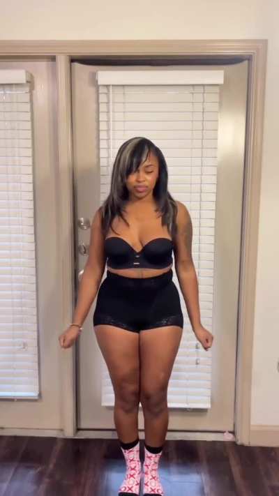 NOAHGOTFAME HAD HER AT HIS CRIB 😳