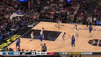 [Highlight] Jaden Hardy puts Kelly Olynyk in the spin cycle as he hits a three to extend the lead late