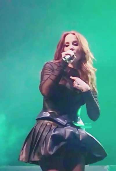 Simone Simons