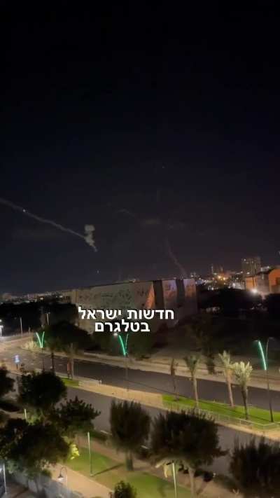 Clear footage of Iron Dome intercepting rockets over Ashkelon [10/20/23]