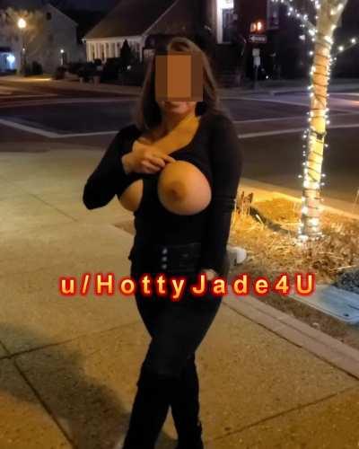My bar and sidewalk flashing boobies near Charlotte 