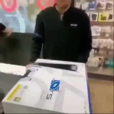 Jugada de uk mente de tiburon