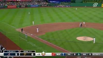 [Highlight] [Highlight] Kevin Pillar ties the game with an RBI single in the ninth.