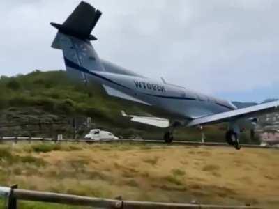 Landing at St Barts