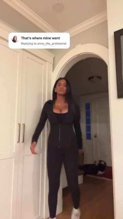 How is it possible to be that big and that slim | Emily Sant | Honeypot1766